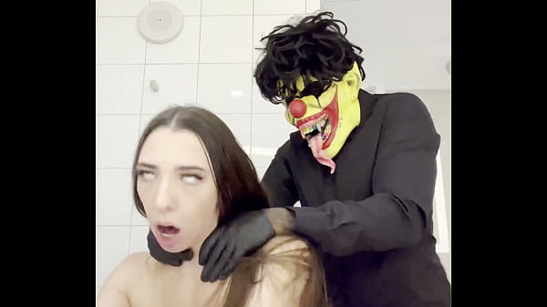 Every Legend Faces Dark Times : Gibby Chapter 5 « The Clowneth Hour »