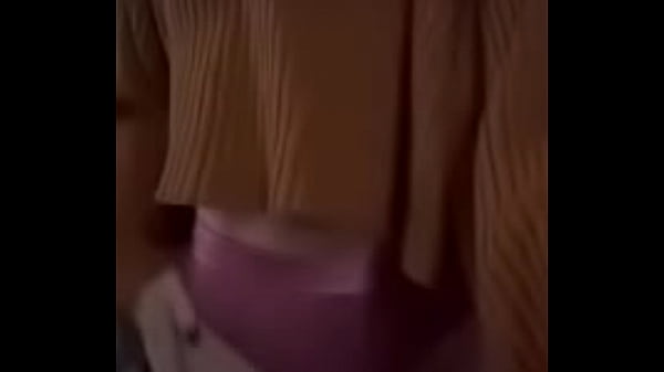 Sexy girl leaked striptease video