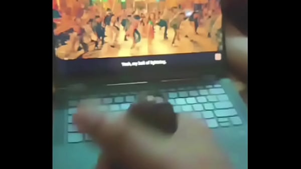 Sissy Rini – Hot dance on bollywood item song bijli
