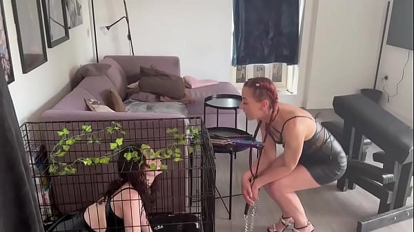 Sluty slave gets punish